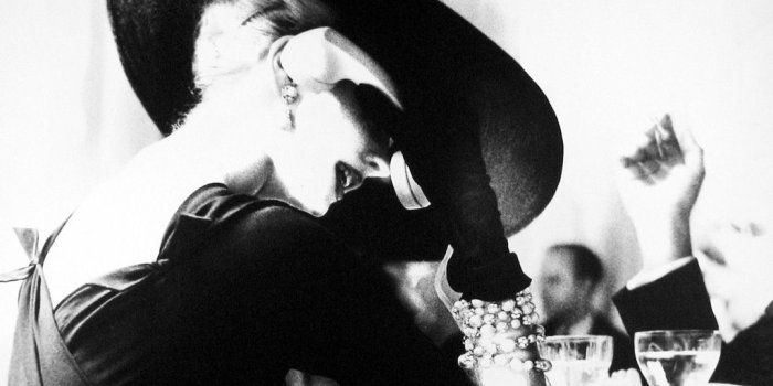 1024x816 Vintage Fashion Photography Desktop Wallpaper | Bronze Wallpapers