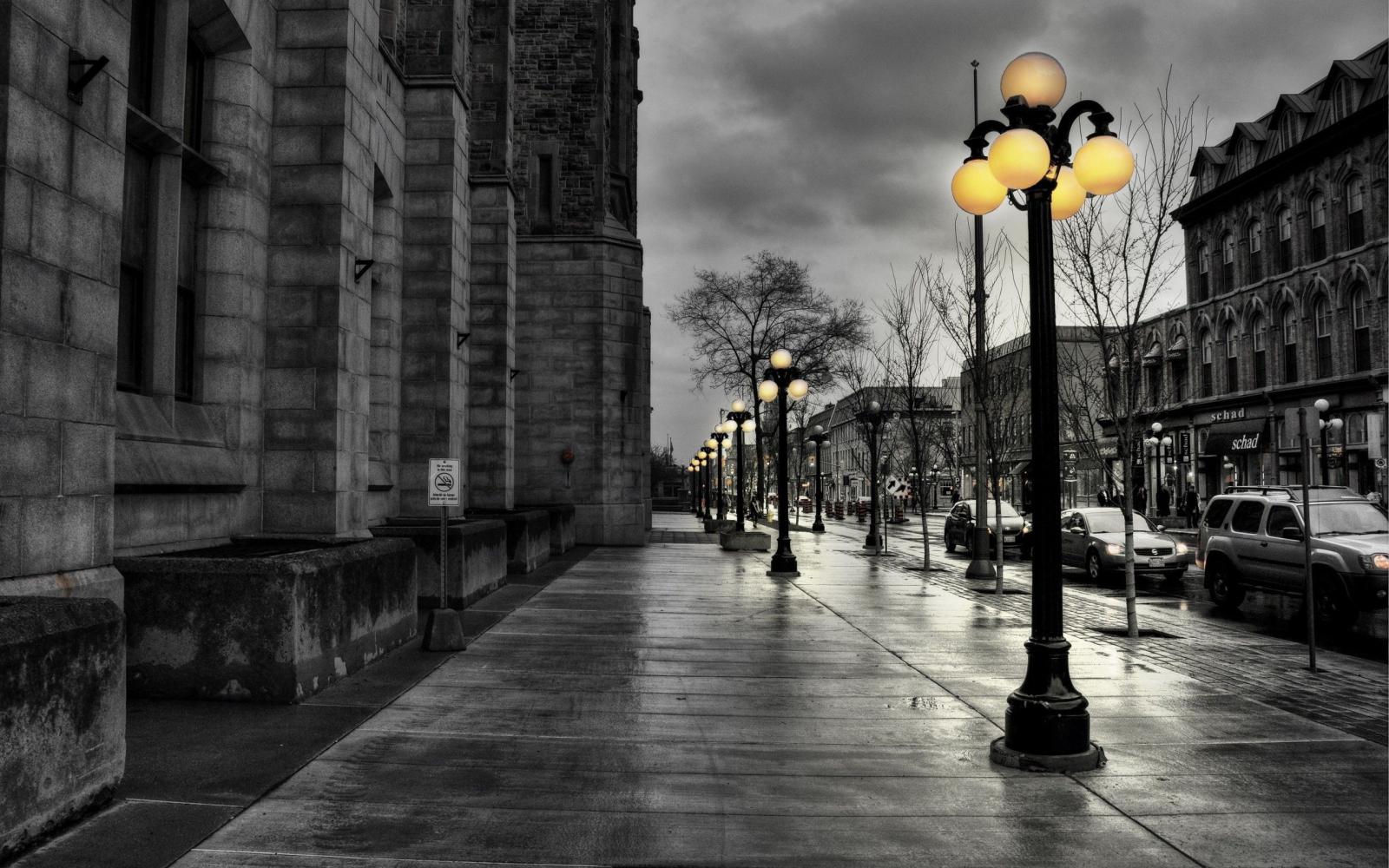 2560x1600 Download wallpaper 2560x1600 street, city, evening, black white