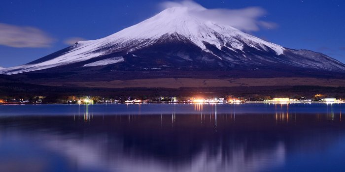 1600x1200 Wallpaper Mount Fuji Japan volcanoes Nature mountain 1600x1200