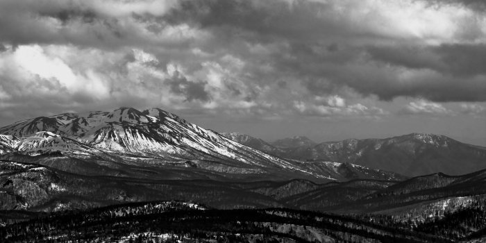 2560x1600 Akita Mountains, Japan ❤ 4K HD Desktop Wallpaper for 4K Ultra HD TV