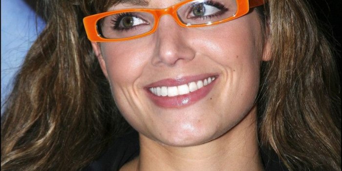 806x1200 Erica Durance photo 10 of 14 pics, wallpaper - photo #234623 - ThePlace2