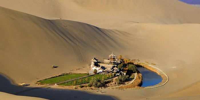 1600x1200 Deser Garden House Bing ~ Dream Wallpapers