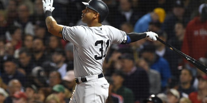 1200x800 Yankees sign Aaron Hicks to seven year, $70 million extension - MLB