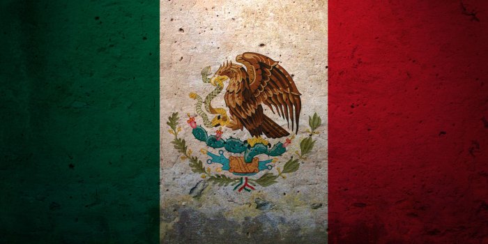 2560x1600 48+] Mexican Flag Wallpaper Free on WallpaperSafari