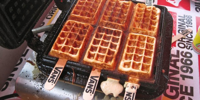 1600x1200 Hot Trips: Vans waffle...