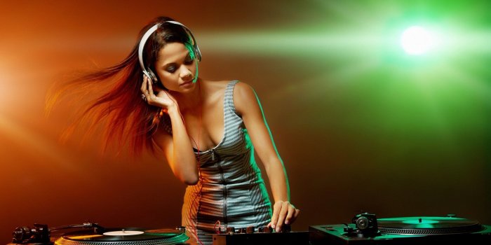 1920x1080 Girl Dj Wallpaper HD (79+ images)