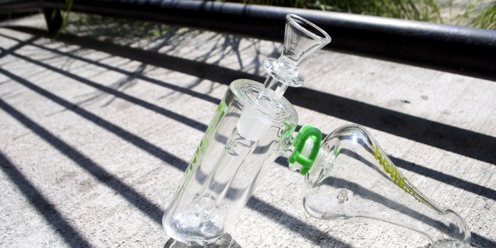 3872x2592 Grav Labs Helix Bubbler with Slide Package | glass work | Glass