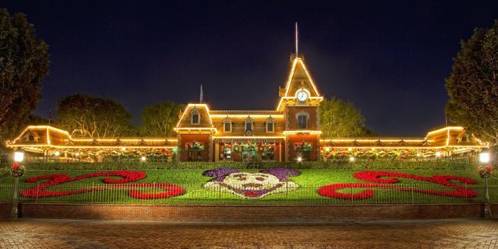1920x1080 Christmas at Disneyland wallpapers | Christmas at Disneyland stock