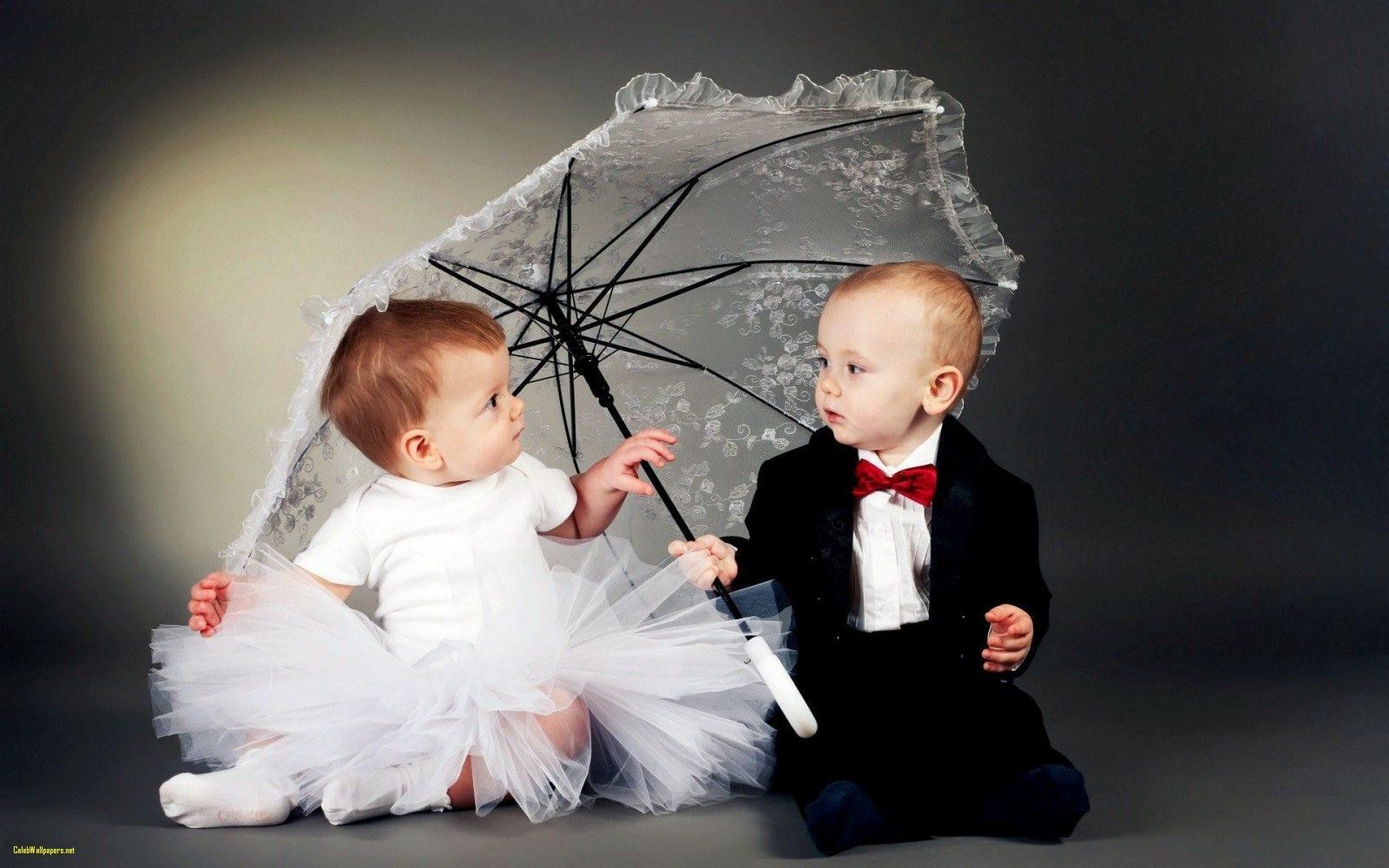 1600x1000 60+ Cute Baby Love Wallpapers - Download at WallpaperBro