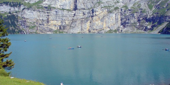 1600x1200 Nature: Oeschinensee Quiet Sunday Afternoon, picture nr. 21661