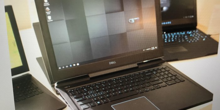 4032x3024 Does anybody have the Dell G7 Default wallpaper? Mine was replaced