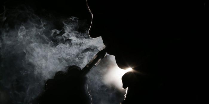 1280x800 Vape: Hostile & Hasty Raids On Vape Outlets Nationwide Angers