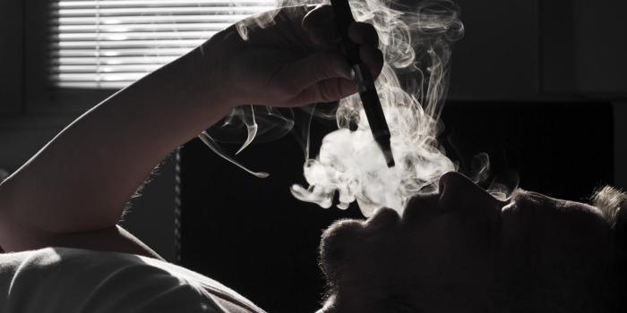 1600x900 US Man Dies As E-Cigarette Explodes: Is Vaping Really a Safe