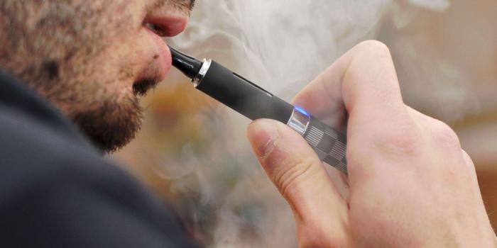 1600x900 Teens using e-cigarettes show evidence of same toxic chemicals as