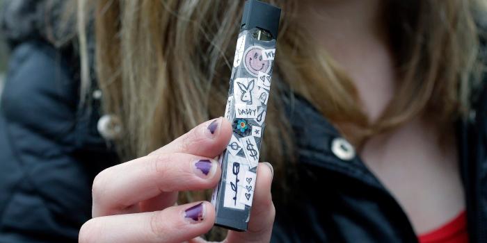 2560x1440 The truth about Juul e-cigarettes | Article | Kids News