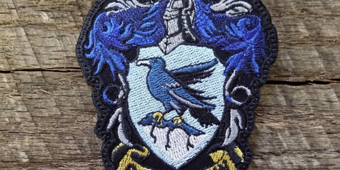 1024x768 Ravenclaw Crest Patch