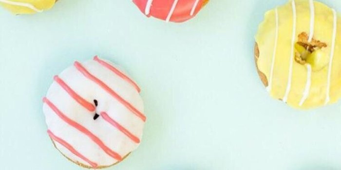 750x1334 Cute donut wallpaper | a mess‍ in 2019 | Donuts, Food, How sweet eats