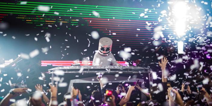 2500x1669 1024x768 Marshmello Dj Music Live 1024x768 Resolution HD 4k