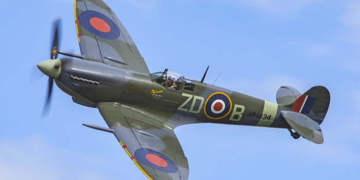 2000x1446 Supermarine Spitfire Mk IX