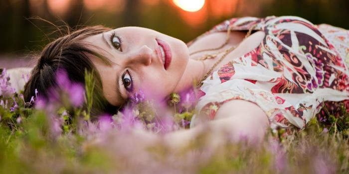 3554x1999 Girl In Love ❤ 4K HD Desktop Wallpaper for 4K Ultra HD TV • Dual