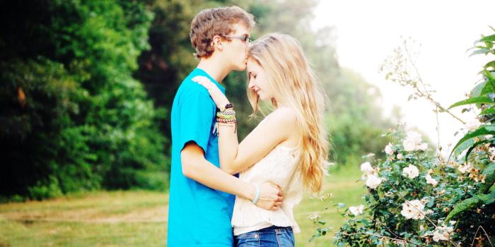 1920x1200 Sweet Love Wallpaper Download Hd - Hd Wallpaper Of Girls And Boys