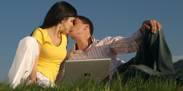 2560x1600 Love Girl And Boy Kiss Wallpaper 78 : Wallpapers13.com