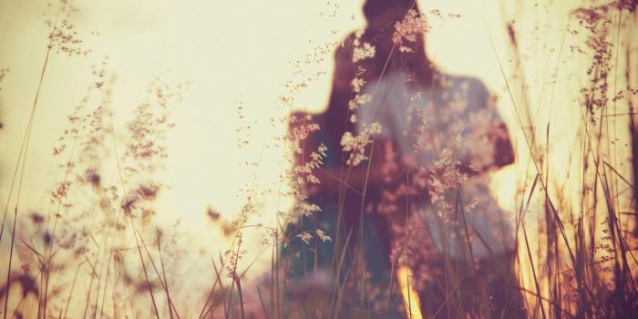 1332x850 Wallpaper girl, the sun, love, nature, background, people, Wallpaper