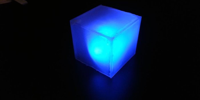 1024x768 Photo Sensing LED Cube