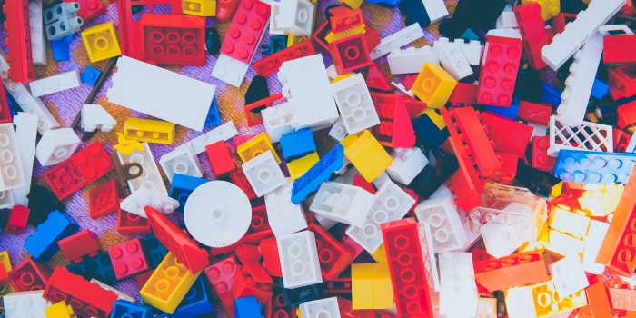 5760x3840 plastic blocks lot free image | Peakpx