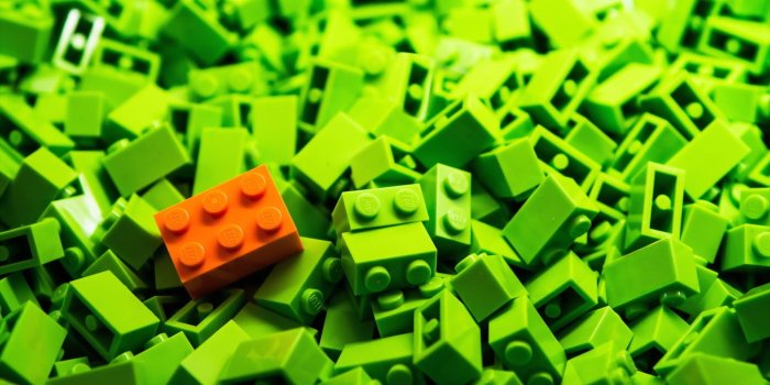 2048x1365 Green and orange plastic building blocks toy lot, toys, LEGO HD