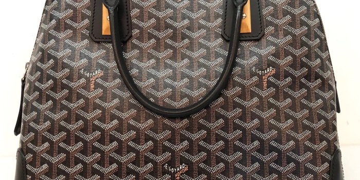 2039x2048 GOYARD, Navy Blue Sac Vendome Tote – The Consignment Bar