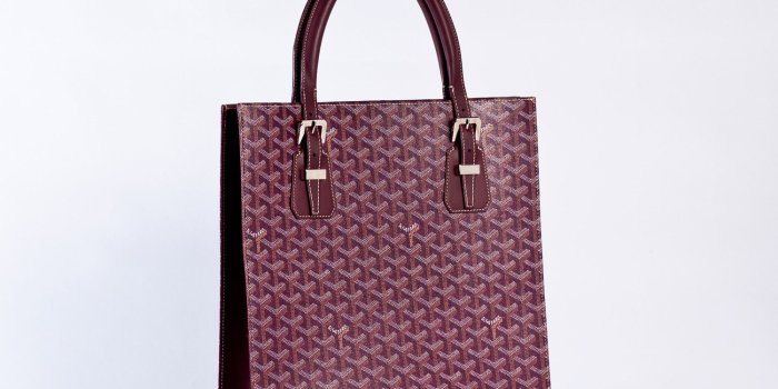 1500x1500 Comores (Navy Blue Grande Model) - Goyard - Touch of Modern