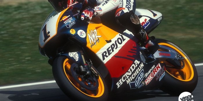 1024x768 Mick Doohan MotoGP Champion desktop wallpaper (1920x1440)