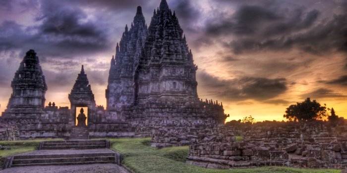 1920x1200 Download Places Wallpaper, 'Famous Places 7'. | Chainimage