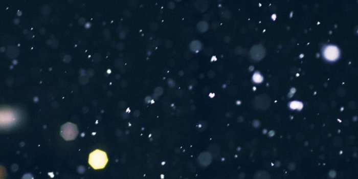 1080x1920 Galaxy Note HD Wallpapers: Snow Falling Bokeh Winter Galaxy Note HD