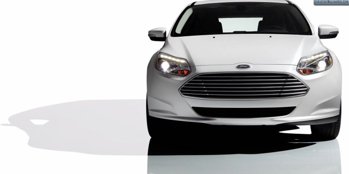 1920x1080 White Ford Focus EV Front View Wallpaper