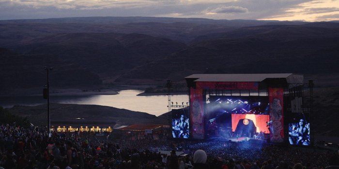 1600x900 Enormous: The Gorge Story