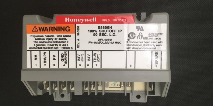 1600x1200 Honeywell S8600H Ignition Control Module and 50 similar items
