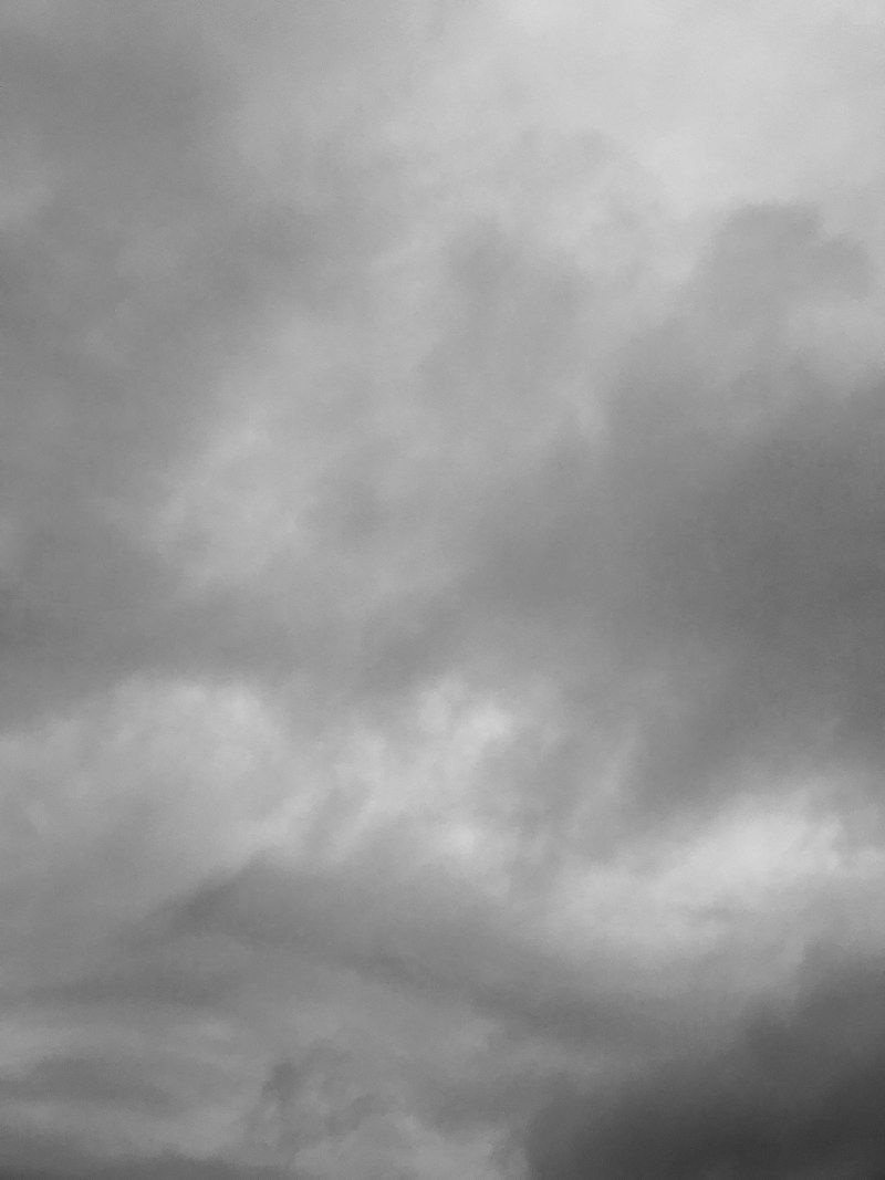 800x1067 MySundayPhoto - Grey Skies & Goodbyes | no better moodboard | Sky