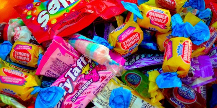 1024x768 Can You Guess the Most Popular Halloween Candy in Your State?
