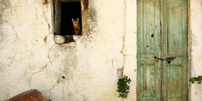 1600x1200 Desktop Backgrounds // Computers // Windows 7 // Old House windows 7