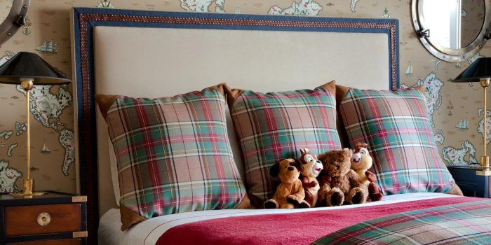 1280x960 5 Ways to Decorate With Plaid for Fall | HGTV's Decorating & Design