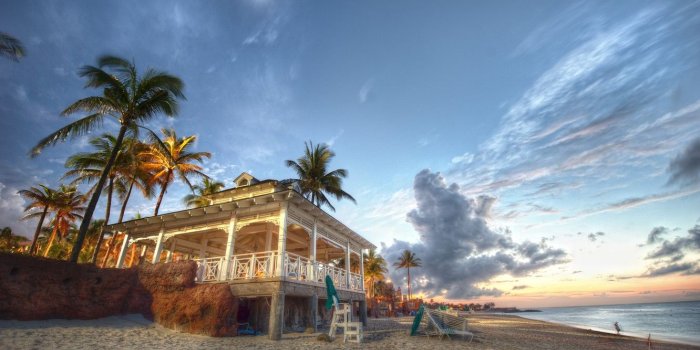 1332x850 Wallpaper sand, sea, beach, palm trees, coast, Bahamas, pavilion
