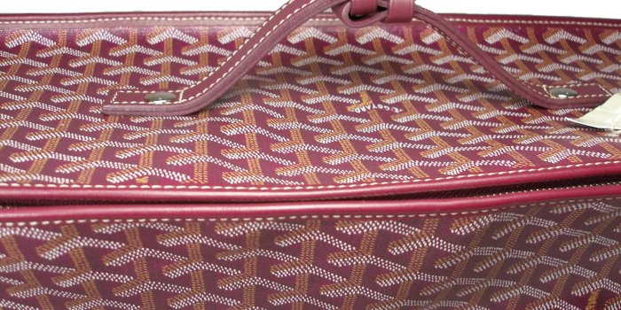 1600x1200 Collectible Caravelle 60 Goyard Folding Suitcase / Like New