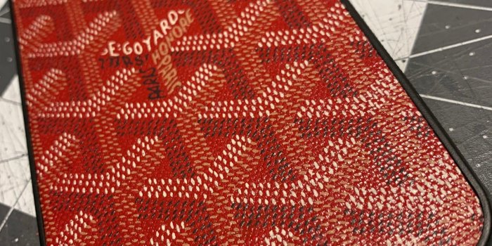 1500x2000 Goyard case