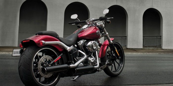 1600x900 Download 1600x900 Harley Davidson Softail Breakout, Side View, Red