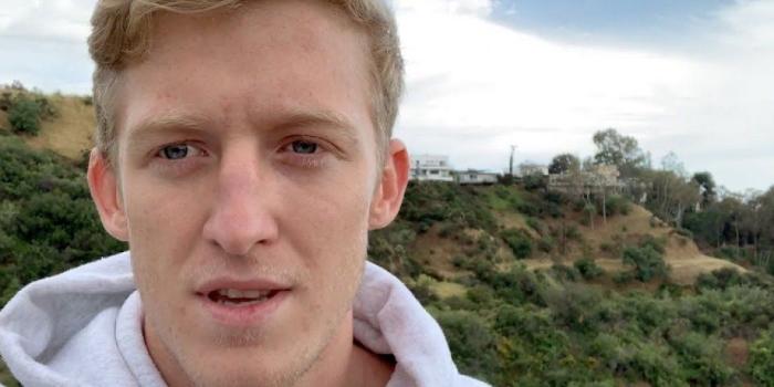 1600x1200 Tfue Contract Leak? FaZe Clan Streamer Responds to Organization