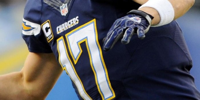 938x1668 Download wallpaper 938x1668 philip rivers, san diego chargers