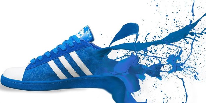 1125x2436 iPhonePapers - am05-adidas-blue-shoes-sneakers-logo-art