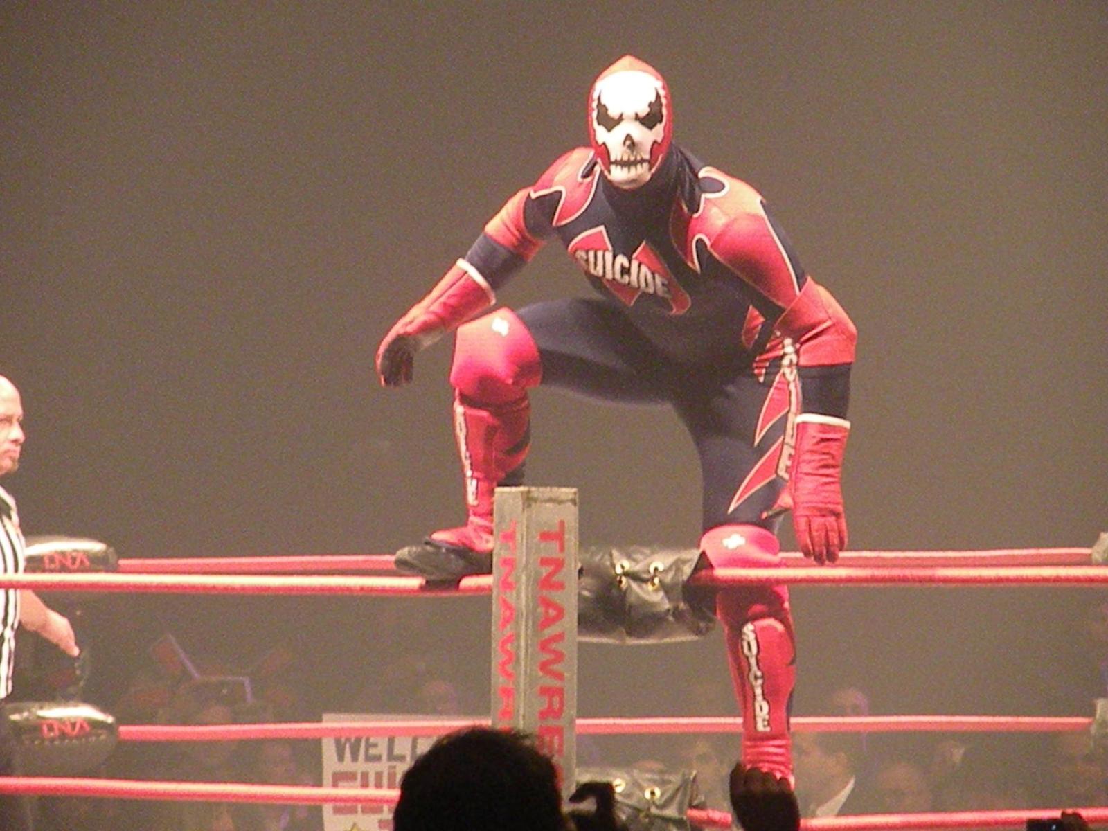 2048x1536 Suicide (wrestling) - Wikipedia